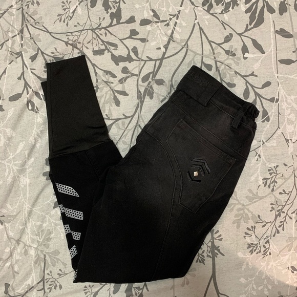 3 FOR $300✨ 🏷 DENIM BREECHES - Picture 3 of 4